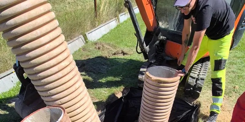Roboty ziemne — wykop i przygotowanie terenu pod nawierzchnię